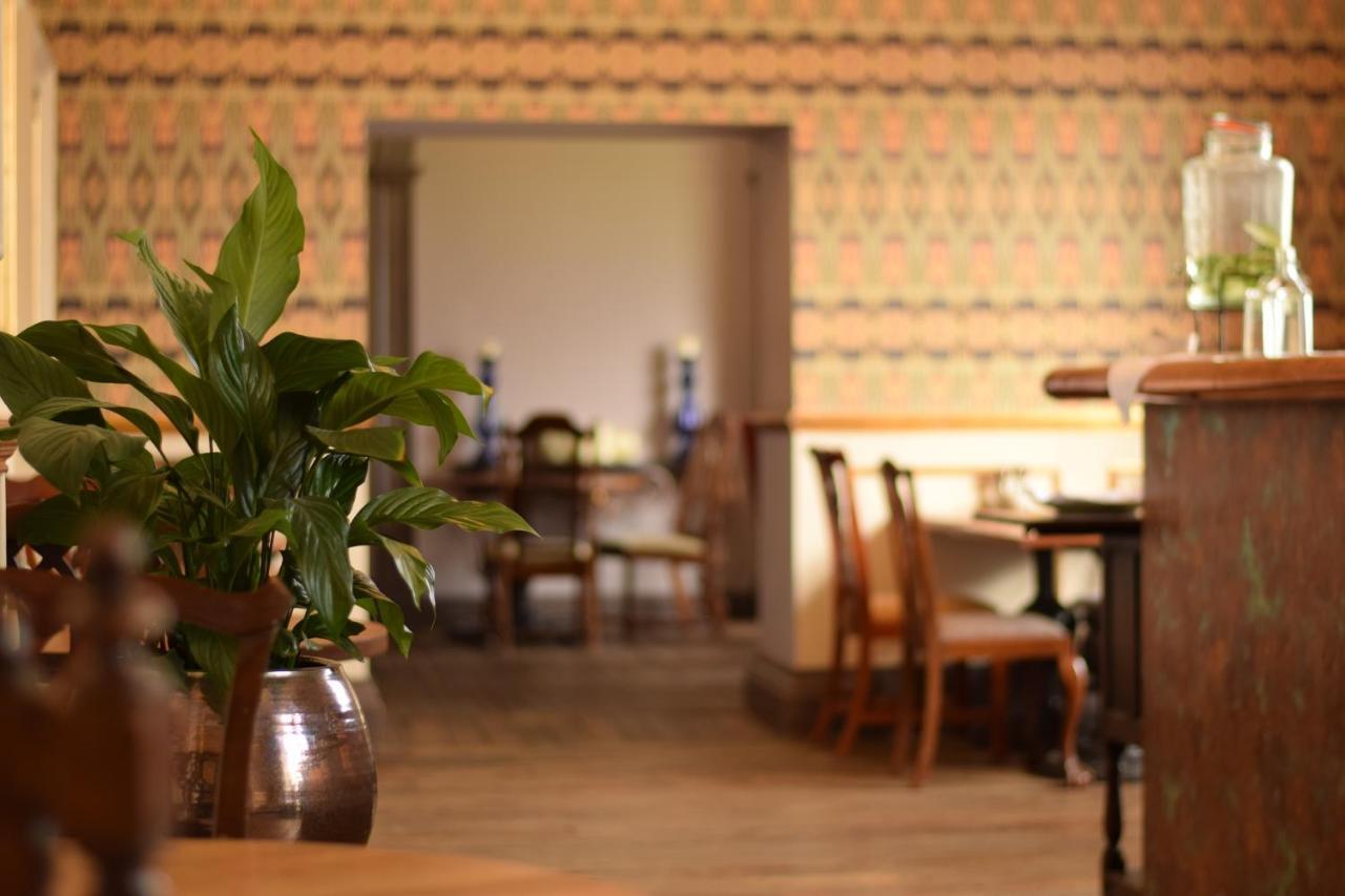 Combe Grove Hotel Limpley Stoke Exterior photo